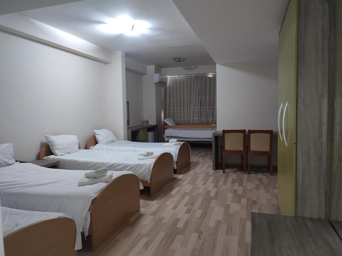 Green Center Gili Γκόστιβαρ Εξωτερικό φωτογραφία