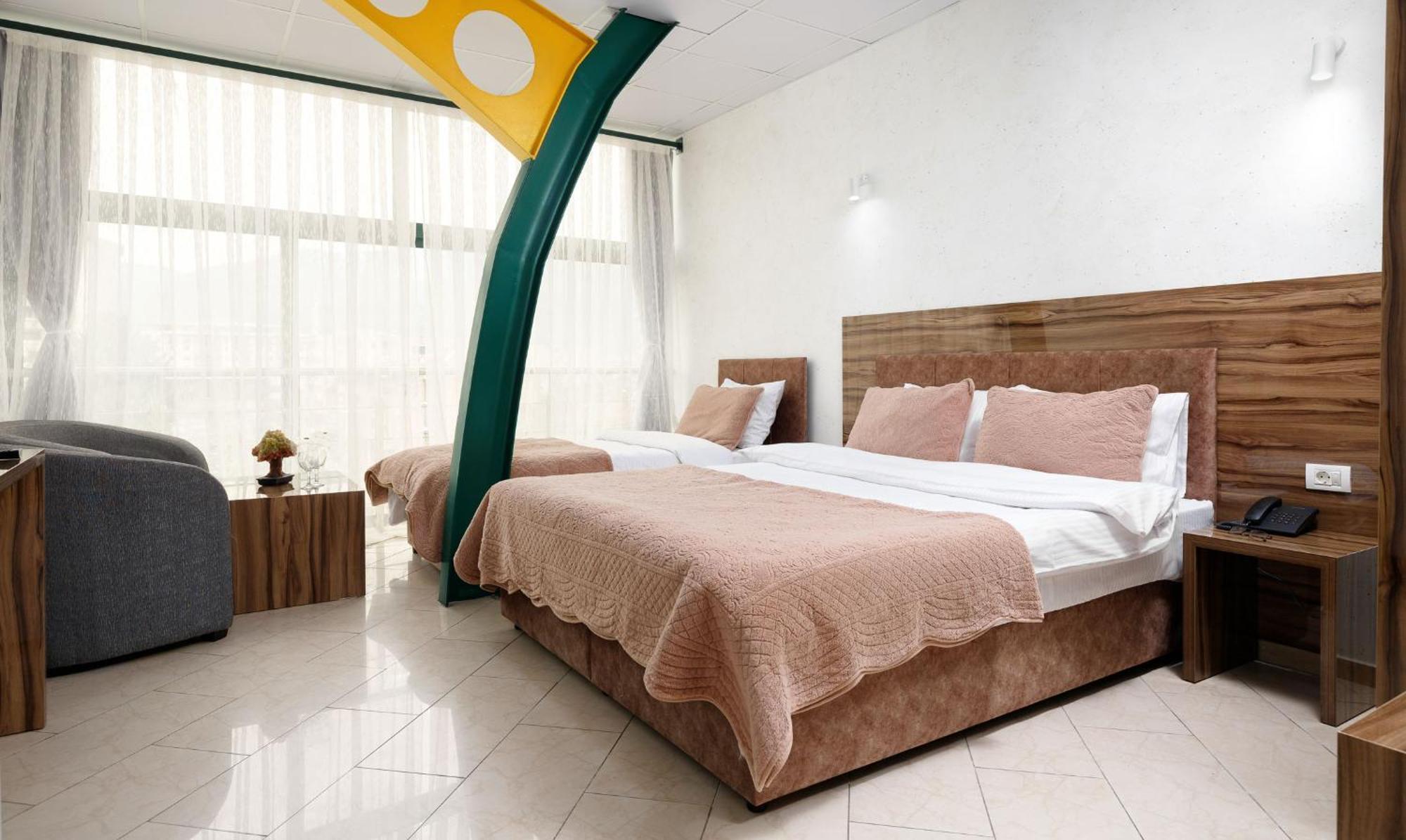Green Center Gili Γκόστιβαρ Εξωτερικό φωτογραφία