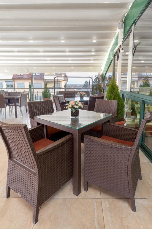 Green Center Gili Γκόστιβαρ Εξωτερικό φωτογραφία