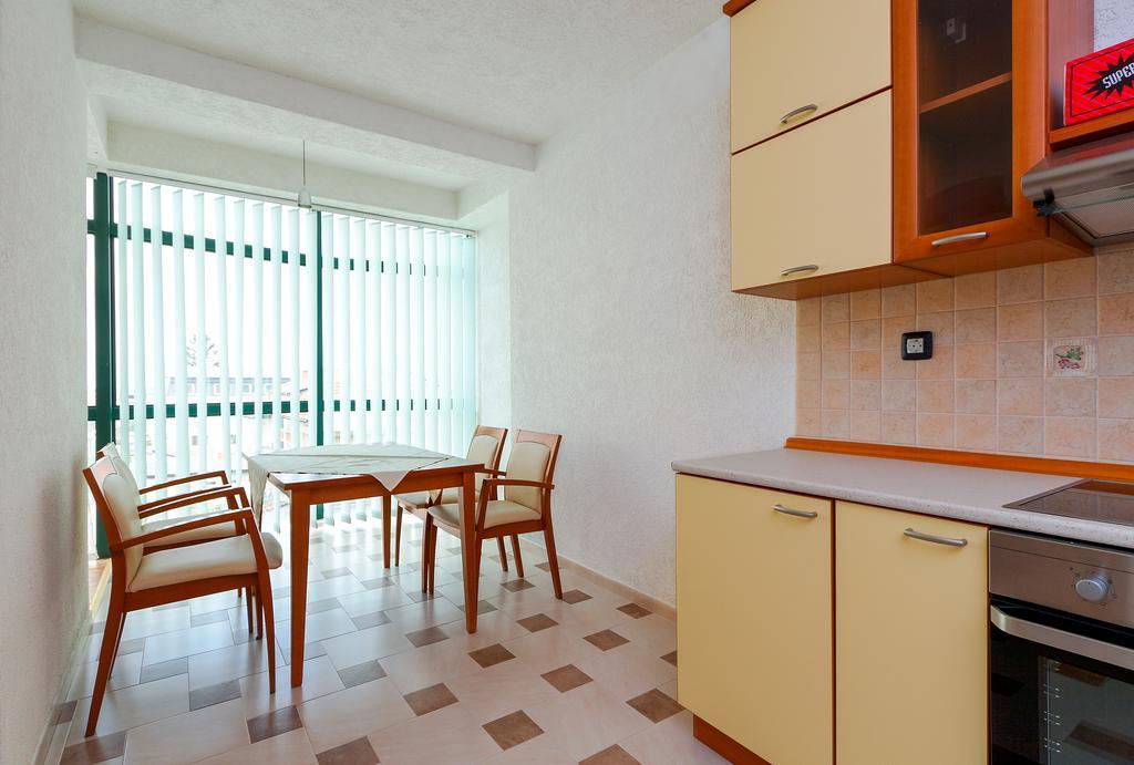 Green Center Gili Γκόστιβαρ Εξωτερικό φωτογραφία