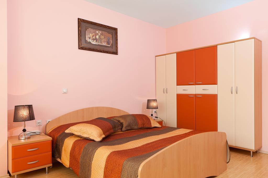 Green Center Gili Γκόστιβαρ Εξωτερικό φωτογραφία